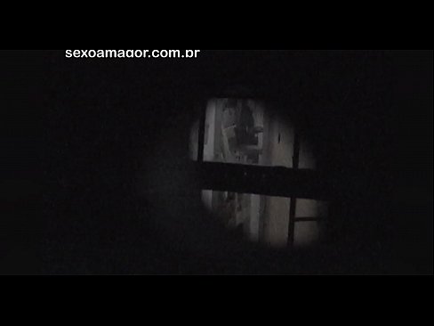 ❤️ Lourinho é secretamente filmado por um voyeur de bairro escondido atrás de tijolos ocos ❤️ Porno vídeo em porno pt-br.onlydesiporn.ru ❌❤